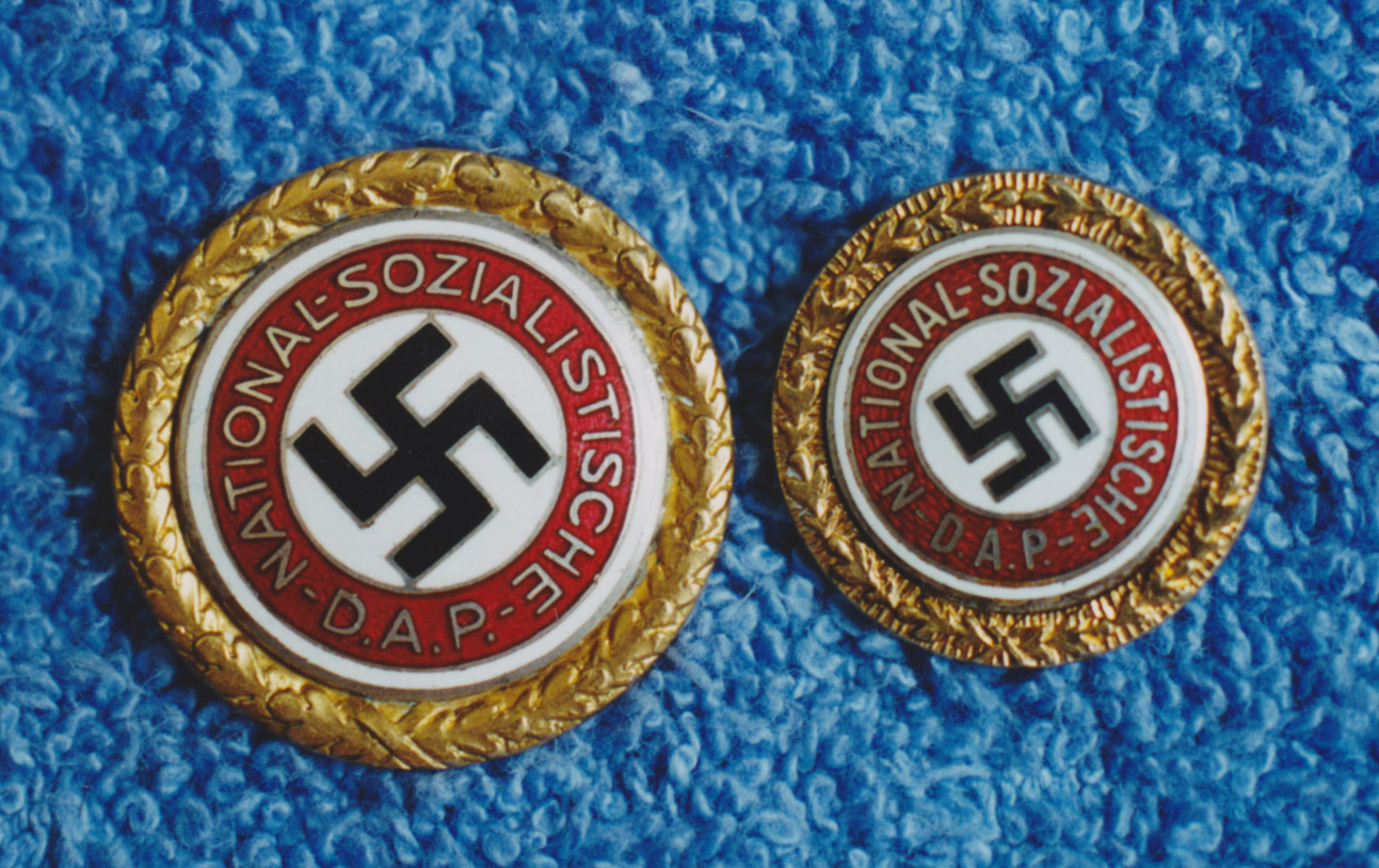 Золотой значок НСДАП